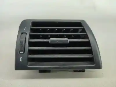Second-hand car spare part air ventilation grille for bmw 3 (e46) 320 d oem iam references 64228361898