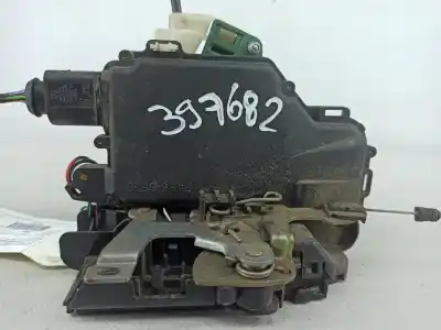 Peça sobressalente para automóvel em segunda mão fechadura da porta traseira esquerda por volkswagen golf iv (1j1) 1.4 16v referências oem iam 3b4839015a