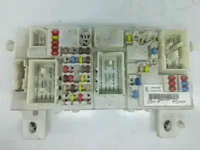 Tweedehands auto-onderdeel relais/zekeringenkastje voor ford focus ii (da_, hcp, dp) 1.6 tdci oem iam-referenties 8m5t14014lkc