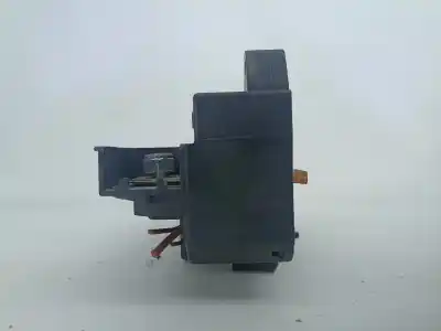 Second-hand car spare part fuse box unit for bmw 7 (e65, e66, e67) 730 d oem iam references 6113690058301  