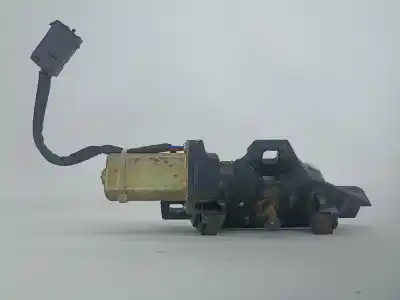 Second-hand car spare part trunk lock for bmw 7 (e65, e66, e67) 730 d oem iam references 7014872  