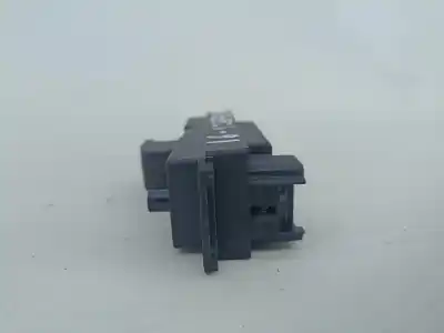 Second-hand car spare part right front power window switch for mazda 3 (bk) 1.3 (bk14) oem iam references 03123100  