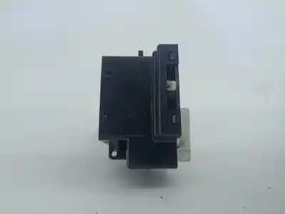 Second-hand car spare part indicator switch for mazda 3 (bk) 1.3 (bk14) oem iam references 17d682  