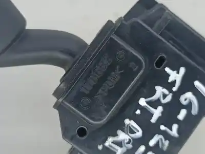 Pezzo di ricambio per auto di seconda mano comando pulito per mazda 3 (bk) 1.3 (bk14) riferimenti oem iam 17d682  