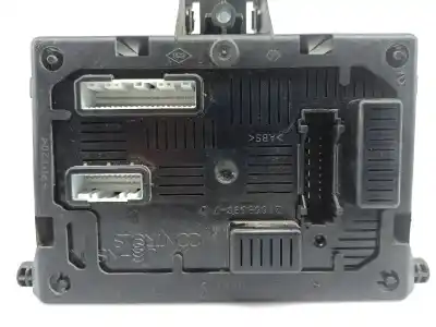 Second-hand car spare part FUSE BOX UNIT for RENAULT CLIO III BR0 1, CR0 1  OEM IAM references 8200652285B  