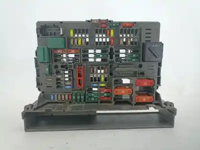 Peça sobressalente para automóvel em segunda mão caixa de fusíveis e relés por bmw 3 touring (e91) 320 d referências oem iam 911944603