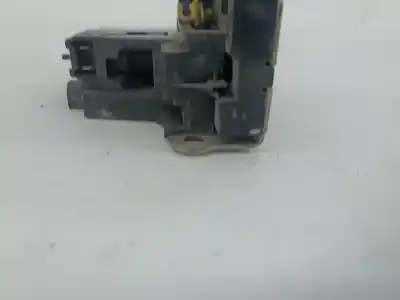 Pièce détachée automobile d'occasion serrure de porte avant gauche pour renault megane scenic (ja0/1_) 1.9 dti (ja0n) références oem iam   