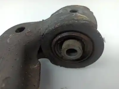 Pezzo di ricambio per auto di seconda mano braccio sospensione inferiore anteriore destro per opel astra h gtc (a04) 1.3 cdti (l08) riferimenti oem iam   