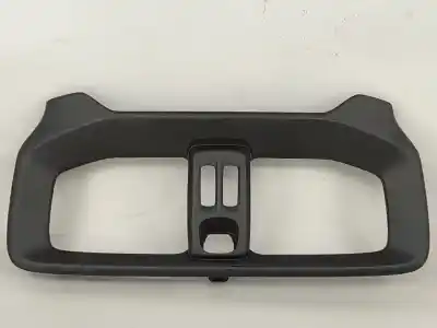 Автозапчасти б/у центральная консоль за volvo v40 hatchback (525) d2 ссылки oem iam 1302304