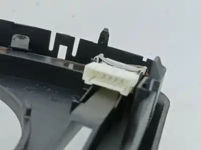 Tweedehands auto-onderdeel middenconsole voor bmw 1 (e81) 118 d oem iam-referenties   