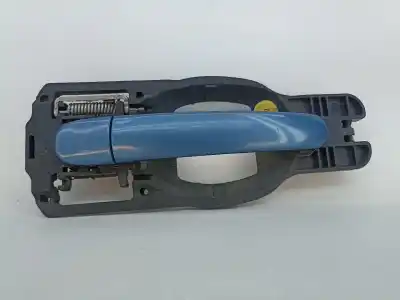 Peça sobressalente para automóvel em segunda mão puxador exterior traseiro direito por audi a2 (8z0) 1.4 tdi referências oem iam  Peça sobressalente para automóvel em segunda mão puxador exterior traseiro direito por audi a2 (8z0) 1.4 tdi referências oem iam