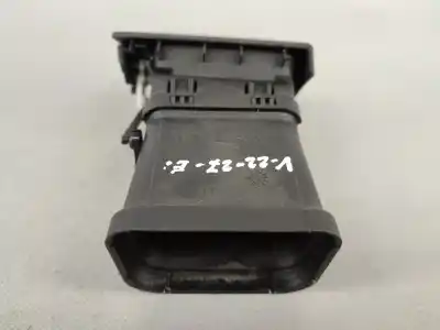 Автозапчастина б/у аераційна решіта для volvo c30 1.6 d посилання на oem iam   