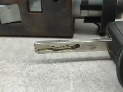 Second-hand car spare part ignition switch for opel corsa e x15 1.3 cdti 08. 68 oem iam references 4121694  