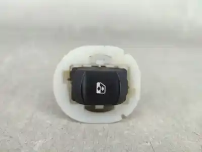Pièce détachée automobile d'occasion COMMANDE DE LÈVE VITRE AVANT DROIT pour RENAULT CLIO GRANDTOUR (KR0/1_)  Références OEM IAM 156018100  