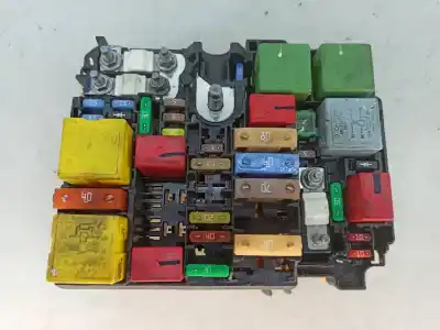 Peça sobressalente para automóvel em segunda mão caixa de fusíveis e relés por peugeot 2008 i (cu_) 1.6 bluehdi 100 referências oem iam 9804848580