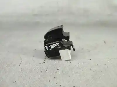 Автозапчасти б/у выключатель переднего правого окна за toyota prius hatchback (_w2_) 1.5 hybrid (nhw20_. nhw20r) híbrido (gasolina) 2007 5p ссылки oem iam   