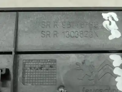 Автозапчастина б/у аераційна решіта для peugeot 308 sw ii (lc_, lj_, lr_, lx_, l4_) 1.6 hdi / bluehdi 115 (lcbhxm lcbhxt) посилання на oem iam   