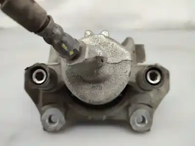 Автозапчастина б/у передній правий гальмівний супорт для renault twingo iii (bcm_) 1.0 sce 70 посилання на oem iam 410007764r  