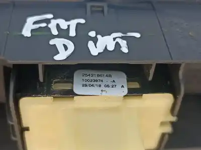 Pezzo di ricambio per auto di seconda mano interruttore alzacristalli anteriore destro per renault captur i (j5_, h5_) blue dci 95 riferimenti oem iam 809603269r  