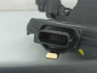 Автозапчасти б/у замок левой передней двери за renault captur i (j5_, h5_) blue dci 95 ссылки oem iam 805031332r   Автозапчасти б/у замок левой передней двери за renault captur i (j5_, h5_) blue dci 95 ссылки oem iam 805031332r