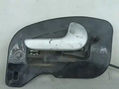 Автозапчасти б/у внутри передней правой ручки за opel corsa c (x01) 1.2 (f08 f68) ссылки oem iam 13110957