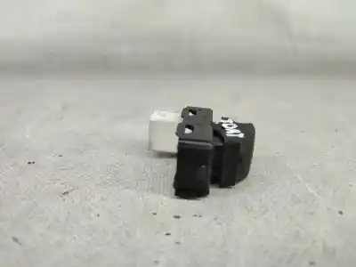 Автозапчасти б/у управление задними правыми стеклами за peugeot 308 sw ii (lc_, lj_, lr_, lx_, l4_) 1.6 hdi / bluehdi 115 (lcbhxm lcbhxt) ссылки oem iam 96762292zd  