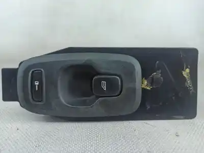 Peça sobressalente para automóvel em segunda mão botão / interruptor elevador vidro dianteiro direito por iveco daily iv caja/chasis 35c15 referências oem iam 30732817