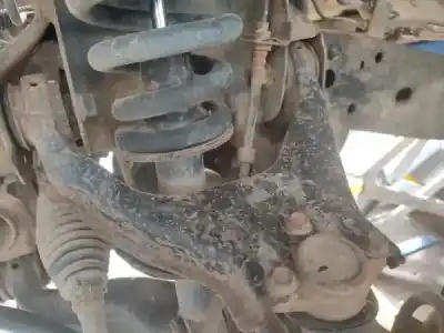 Pezzo di ricambio per auto di seconda mano Braccio Sospensione Superiore Anteriore Sinistro per MITSUBISHI L 200 (KA0/KB0) 2.5 DI-D CAT Riferimenti OEM IAM   