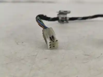 Second-hand car spare part right front power window switch for opel corsa b (s93) 1.2 i 16v (f08 f68 m68) oem iam references 90389337   Second-hand car spare part right front power window switch for opel corsa b (s93) 1.2 i 16v (f08 f68 m68) oem iam references 90389337