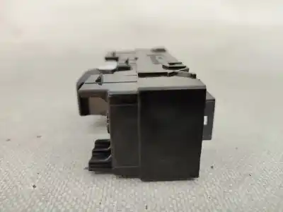 Second-hand car spare part right front power window switch for hyundai i30 fastback (pde, pden) 1.6 crdi oem iam references 93581g3010  