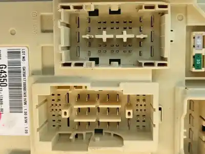 Second-hand car spare part fuse box unit for hyundai i30 fastback (pde, pden) 1.6 crdi oem iam references 91950g4350  