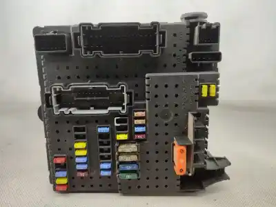 Peça sobressalente para automóvel em segunda mão caixa de fusíveis e relés por iveco daily iv caja/chasis 35c15 referências oem iam 8676391