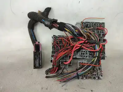 Peça sobressalente para automóvel em segunda mão caixa de fusíveis e relés por opel corsa c (x01) 1.2 (f08, f68) referências oem iam 09115142   Peça sobressalente para automóvel em segunda mão caixa de fusíveis e relés por opel corsa c (x01) 1.2 (f08, f68) referências oem iam 09115142