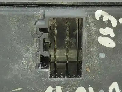 Peça sobressalente para automóvel em segunda mão botão / interruptor elevador vidro dianteiro esquerdo por mazda 3 (bk) 1.6 (bk14) referências oem iam 03123050bs3e  