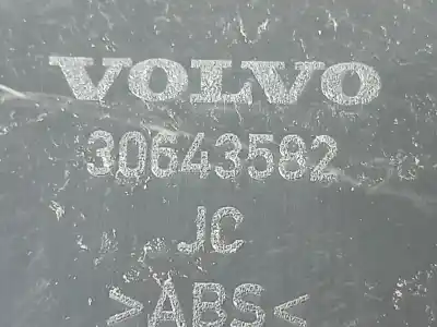 Автозапчастина б/у центральна консоль для iveco daily iv caja/chasis 35c15 посилання на oem iam 30643582  