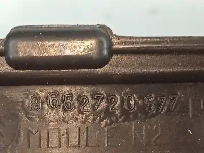 Pezzo di ricambio per auto di seconda mano console centrale per citroen c2 (jm_) 1.4 hdi riferimenti oem iam 9652720577  