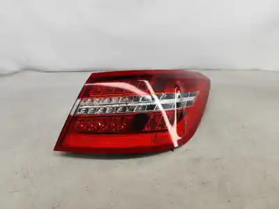 Автозапчастина б/у правий ліхтар для mercedes-benz e-class coupé (c207) e 250 cdi / bluetec / d (207.303. 207.304) посилання на oem iam a2079060258r