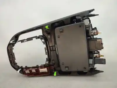 Автозапчастина б/у центральна консоль для hyundai i30 fastback (pde, pden) 1.6 crdi посилання на oem iam 84651g4000  