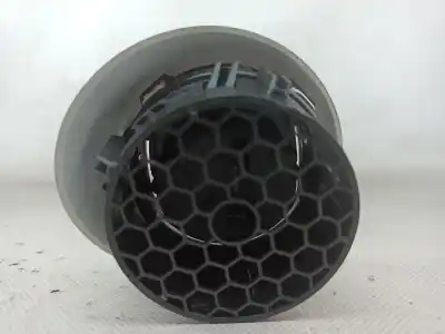 Автозапчасти б/у аэрационная решетка за renault twingo iii (bcm_) 1.0 sce 70 ссылки oem iam 687602078r  