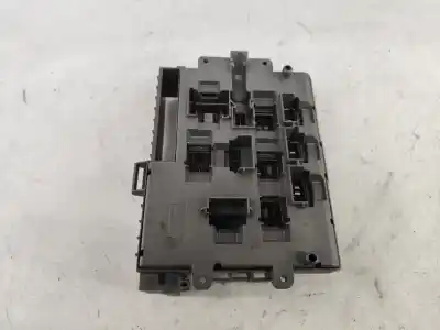Second-hand car spare part fuse box unit for bmw 1 coupé (e82) 118 d oem iam references   