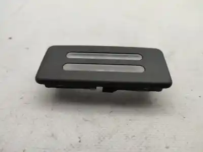 Peça sobressalente para automóvel em segunda mão LUZ INTERIOR por BMW 1 COUPÉ (E82)  Referências OEM IAM   