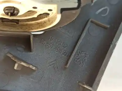 Автозапчастина б/у аераційна решіта для citroen ds3 1.6 blue-hdi fap посилання на oem iam   