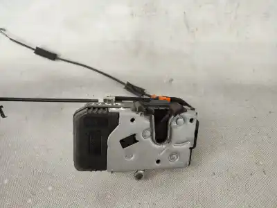 Second-hand car spare part left front door lock for opel corsa c (x01) 1.2 (f08 f68) oem iam references 24434884  