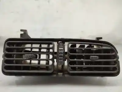 Second-hand car spare part air ventilation grille for renault 19 ii (b/c53_) 1.2 oem iam references 7700812992
