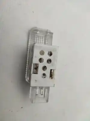 Автозапчастина б/у внутрішне світло для audi a6 avant (4f5) 3.0 tdi quattro (171kw) посилання на oem iam    Автозапчастина б/у внутрішне світло для audi a6 avant (4f5) 3.0 tdi quattro (171kw) посилання на oem iam