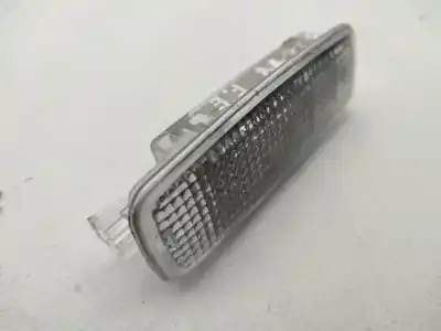 Автозапчастина б/у внутрішне світло для audi a6 avant (4f5) 3.0 tdi quattro (171kw) посилання на oem iam 4e0947105  