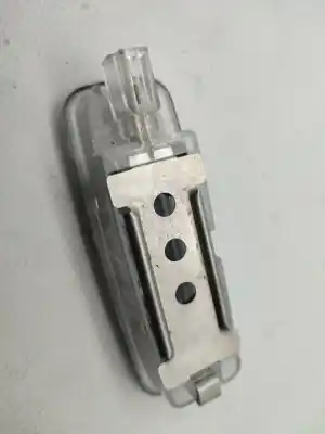 Автозапчастина б/у внутрішне світло для audi a6 avant (4f5) 3.0 tdi quattro (171kw) посилання на oem iam 4e0947105   Автозапчастина б/у внутрішне світло для audi a6 avant (4f5) 3.0 tdi quattro (171kw) посилання на oem iam 4e0947105