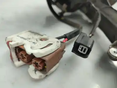 Second-hand car spare part steering box for renault twingo iii (bcm_) 1.0 sce 70 oem iam references 490012032r  