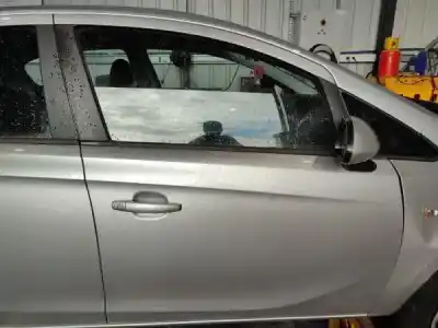 Автозапчастина б/у передні праві двері для opel corsa e (x15) 1.4 turbo (08, 68) посилання на oem iam 