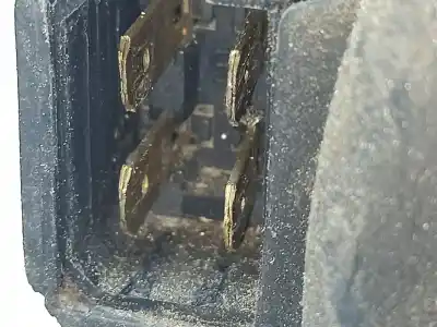 Peça sobressalente para automóvel em segunda mão motor de sofagem por opel corsa a 1.0 referências oem iam 4343824  